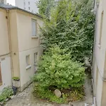 New And Quiet 1 Bdr Flat In The Heart Of Paris 12